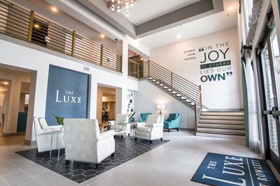 luxe lobby